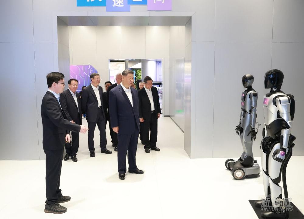 习近平总书记到上海调研，米兰官方网站代表具身智能行业汇报进展